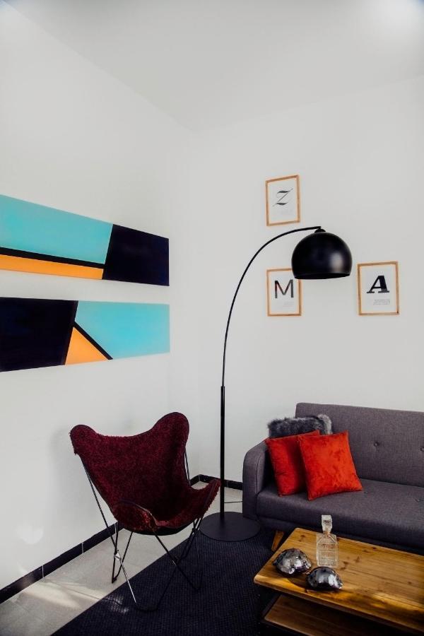 Behouse Plaza Del Salvador Apartment Sevilla Bagian luar foto